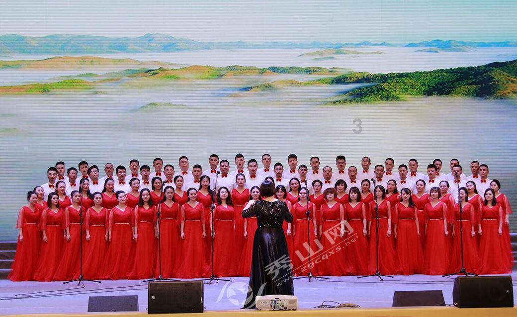 奥纳纳和阿姆拉巴特非洲杯小组赛出线，曼联向两人送上祝贺